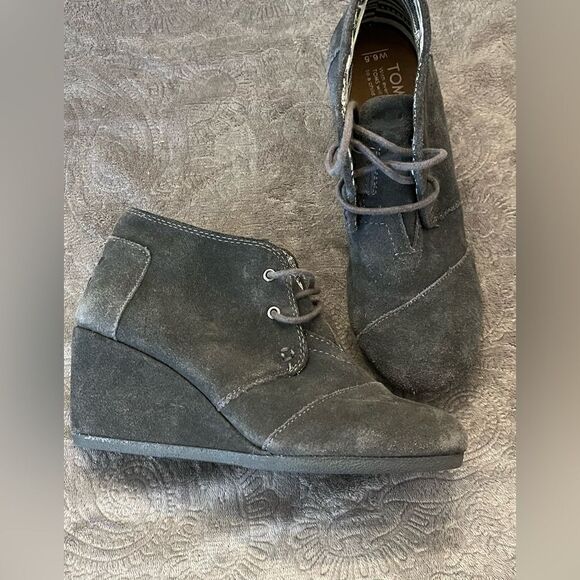 Toms Desert Wedge Gray Suede Leather Ankle Booties Lace Up Size 6.5 - Picture 2 of 10